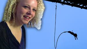 Bungee jumping and whitewater rafting are also popular activities. Now Statt No Missverstandnis Bei Bungee Sprung 17 Jahrige Tot Krone At