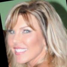 Melinda Leach's Instagram, Twitter & Facebook