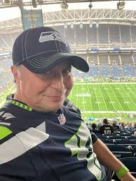 GAME DAY BABY!!!!! GO HAWKS!!! гоМАнО МАНО १००९ CETEEE ルコココココ COOES LUMEN  LUMENFIE FIELD WILST カンココ ឈខ SEAHA D דדלעי 时鸡 و من 50 20 今 5 地 星型ー 慧酒爱り  LUMENFIELD FIELD