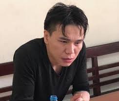 Ca sĩ Châu Việt Cường nhập viện do ăn quá nhiều tỏi