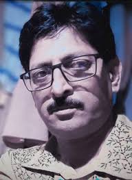 AN UNCERTAIN SOUL. The sweetness of the air as it breezes through your  flaxen hair, lights a fire within a sad, searching soul, filling the depths  of another deepening hole. Is a