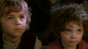 Dès le plus jeune âge, il baigne dans le monde du théâtre, avec un père metteur en scène et une mère. Peter Jackson Alexandre Astier Ridley Scott Ils Ont Fait Jouer Des Cameos A Leurs Enfants Allocine