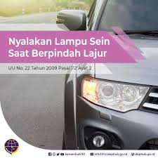 Kita nyalakan untuk memberi suasana terang, ini kan rumah sakit, kalau. Kemenhub Ri Ø¹Ù„Ù‰ ØªÙˆÙŠØªØ± Menyalakan Lampu Sein Saat Berpindah Lajur Sudah Diatur Oleh Uu No 22 Tahun 2009 Pasal 112 Ayat 2 Pengemudi Kendaraan Akan Berpindah Lajur Atau Bergerak Ke Samping Wajib