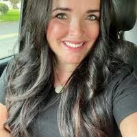 The Mother in Me by Kathryn Lynard Soper (Editor); Lisa Meadows Garfield  (Contribution by); Sharlee Mullins Glenn (Contribution by); Felicia Hanosek  (Contribution by); Emily E. Halverson (Contribution by); Lisa Hardman  (Contribution by);