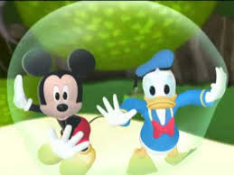 Es la primera vez que una serie de animación muestra a los míticos personajes de la casa de walt disney reproducidos por ordenador. La Casa De Mickey Mouse Mickey En El Pais De Las Maravillas Disney Junior Youtube