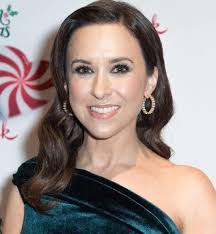 This is going to be my last post if I don't get a 𝙃𝙞 Lacey Chabert