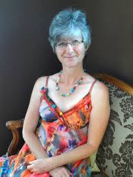 We found that cbo.oma.by is poorly 'socialized' in. Oma Gudrun