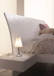 Con cassetti, ante o vani a giorno; Comodini Sospesi Per Camere Da Letto Di Design Verde Pisello