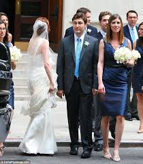 Michael koman is happily married to actress and comedian ellie kemper. Red Carpet Wedding Ellie Kemper And Michael Koman Red Carpet Wedding Red Carpet Wedding Wedding Dresses Wedding