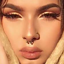 65 Celebrities With Nose Piercing Body Art Guru Celebrities With Nose Piercings Nose Piercing Nose Piercing Stud