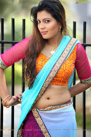 Check out the latest videos on aunty navel and watch all latest aunty navel from india and around the world. Pin On Indian Beauty