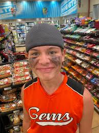 Sidney Bergman's Instagram, Twitter & Facebook