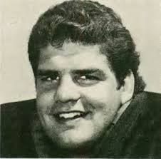 As students protest, Bennett speaks