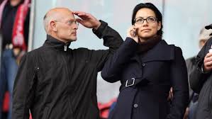Ich bin froh, dass ich sie habe. Yr84wh Ouc 8um