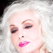 The First Catwoman turned 91 today. 🎂 🐈‍⬛