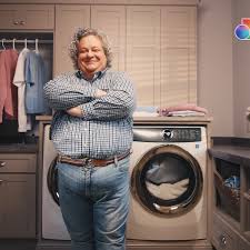 We also have eight 30lb washers and two, huge 60lb washers to accommodate all of your larger items like blankets, comforters, sleeping bags and rugs. Laundry Guy Series Showcases Stain Fighter Patric Richardson Chicago Sun Times