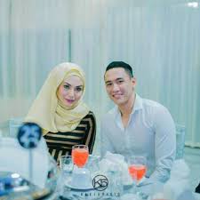 Selangor bertumbuh dan berkembang pesat semasa sultan abdul samad menjadi sultan selangor. Anis Mengaku Bercinta Dengan Raja Afiq