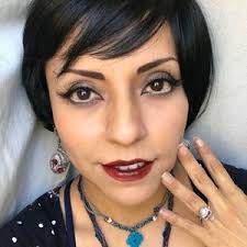 Noemi smith (@angelsbynoemi)