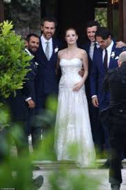 Husband wife relationship (16) dog (13) flashback (13) explosion (11). Jessica Chastain Is Married You I