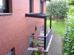 Langer Draussen Kellertreppen Uberdachung Kellertreppe Keller Eingang Treppe