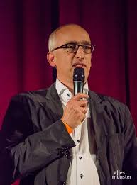 Auch der preis ist gemessen an der gebotene qualität sehr zufriedenstellend. Wilsberg Und Der Ovinator In Der Heute Show Alles Munster