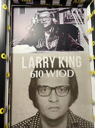 Miami hot dog spot near Tropical Park