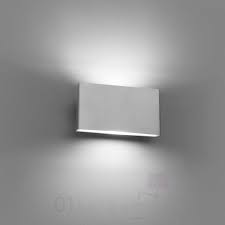 Large choix d'appliques de illuminez votre extérieur avec des appliques murales. Applique Exterieur Kaula Faro 70406