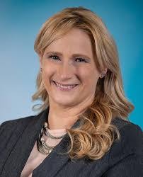 Kristin Lyle's Instagram, Twitter & Facebook