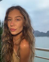 lena hellmann (@lenathecitygirl) • Instagram photos and videos