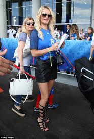 Ludivine payet dimitri payet wife: Payet S Homesick Wife Demanded Marseille Move Daily Mail Online