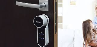 Quelle Serrure Connectee Choisir Domotique Objet Domotique Serrure