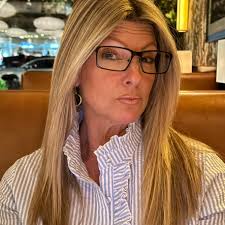 What are good places with live music in Franklin, Tennessee tonight?