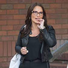 Alex ferguson popular called sir alexander champ ferguson is the longest serving director of manchester united having estimated net worth to be 50 thousand bucks. Sir Alex Ferguson S Ex Daughter In Law Caught Drug Driving For Second Time In 14 Months After Taking Cocaine With Pals Mirror Online