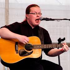 Mit der kelly family war angelo kelly in den 90er jahren erfolgreich, heute musiziert er mit seiner eigenen familie. Angelo Kelly Height Weight Age Spouse Family Facts Biography