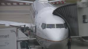 United airlines 737 900 er first class san diego to los angeles. Video United First Class 737 900 Seat 1e Modhop Com