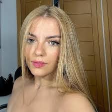 Julio Saez's Instagram, Twitter & Facebook