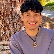 Daniel Vittitow's Instagram, Twitter & Facebook