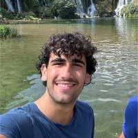 100+ perfiles de «Giuffrida»