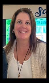 Lori Walling's Instagram, Twitter & Facebook