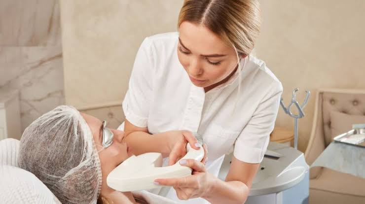 Aesthetic medicine consultation and personalised care