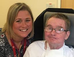 Consultant physiotherapist wins major award for helping patients with  respiratory complications