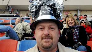 Fans at the AdvoCare V100 Bowl