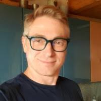 100+ perfiles de «Klock»