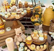 This classic winnie the pooh themed baby shower was created by jennifer bishop design and photographed by jennifer skog. Winnie The Pooh Baby Shower Ideas Darling Celebrations