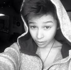 Bars and Melody Poland: Leondre Devries