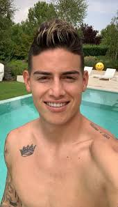 It looks like you're using artstation from great britain. Pin By Anne Schumacher On Tatuaje De Corona James Rodriguez James Rodrigues Chest Tattoo Men