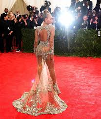 „es fühlt sich s.→ #maria bakalova Haute Couture Kleider Auf Dem Roten Teppich Die Schonsten Des Jahrzehnts Vogue Germany