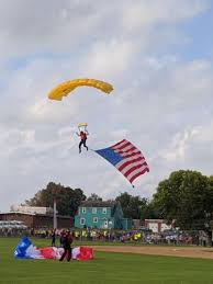 Celebration Day: Medina parties from one end of Hamel to other