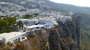 Το μεσιτικό μας γραφείο στην αθήνα θα σας προσφέρει αμέριστη βοήθεια ώστε να βρείτε επαγγελματικό χώρο για την επιχείρησή σας. Folegandros Skipperguide Informationen Von Seglern Fur Segler