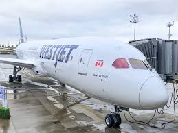 Just over 8 months old, this was a gleaming bird, with seats and fixtures that looked and felt new. Photo Tour Onboard Westjet S New Boeing 787 9 Dreamliner Airlinegeeks Com